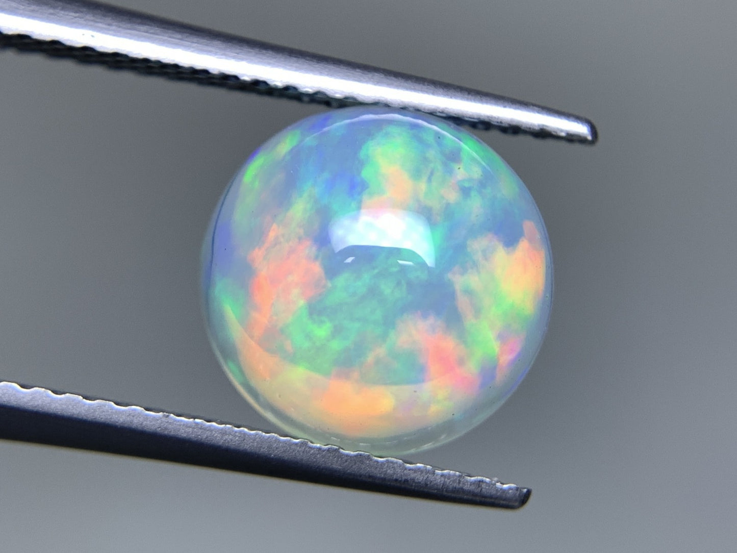 オパール 2.070ct  宝石ソーティング付き  10.0㎜×10.0㎜×5.1㎜  天然 ルース（ 裸石 ） 4563Y