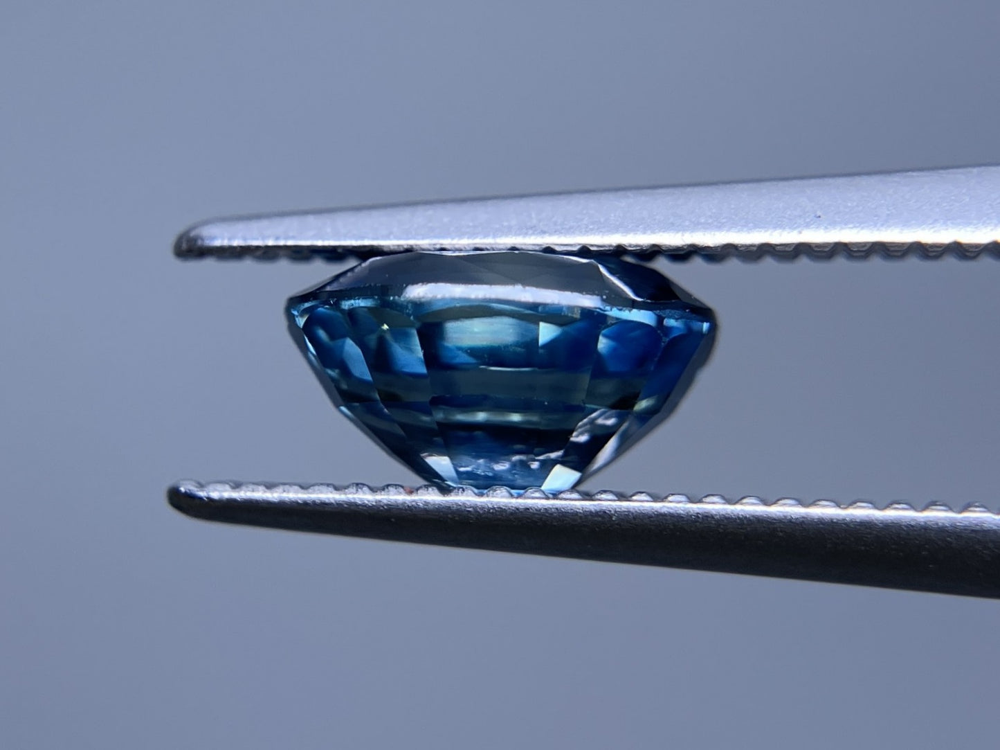 サファイア 1.63ct GIA鑑別書付き 非加熱 エチオピア産 7.48㎜×5.73㎜×4.27㎜ ルース（ 裸石 ） 3675S
