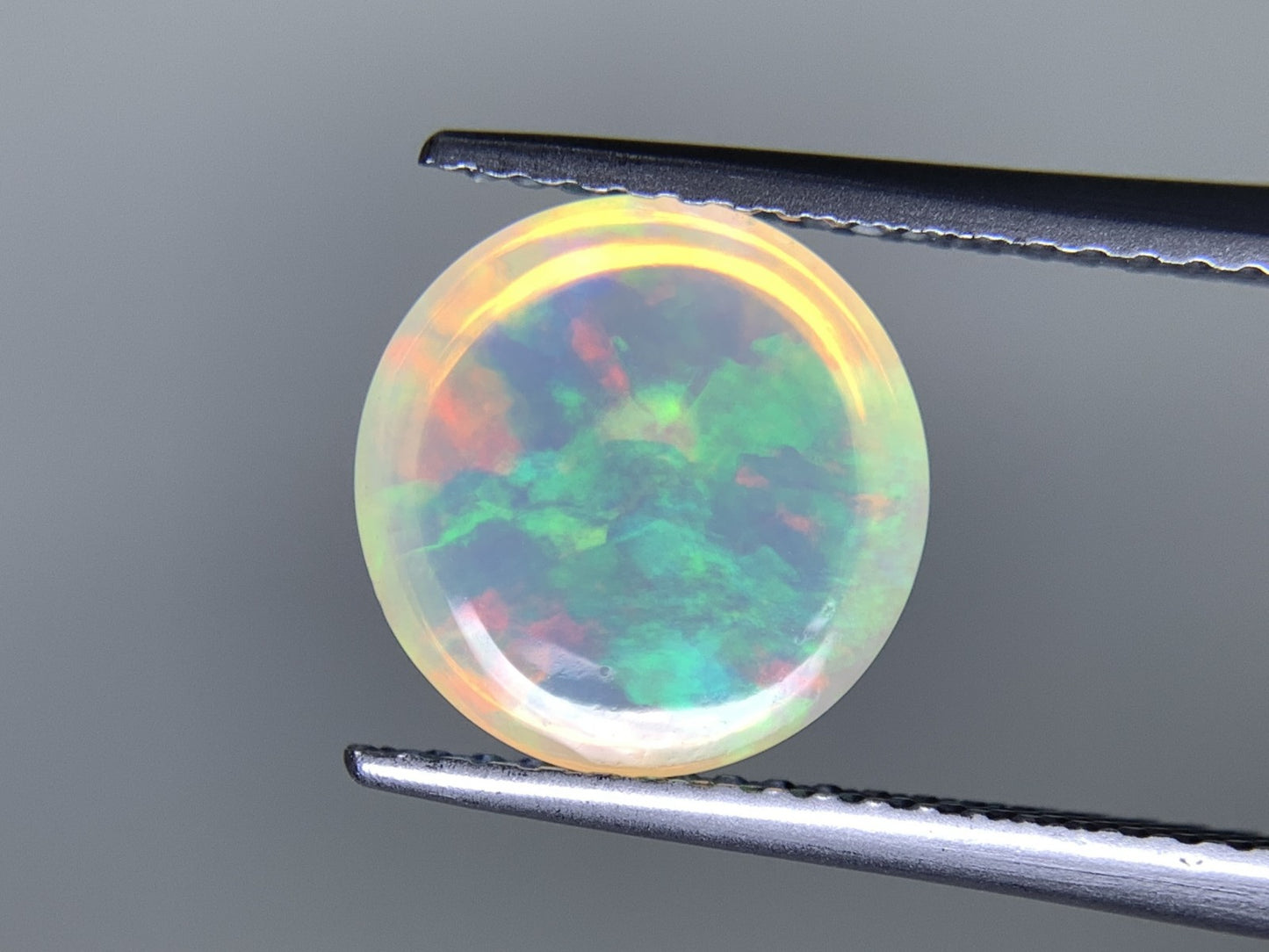 オパール 2.070ct  宝石ソーティング付き  10.0㎜×10.0㎜×5.1㎜  天然 ルース（ 裸石 ） 4563Y