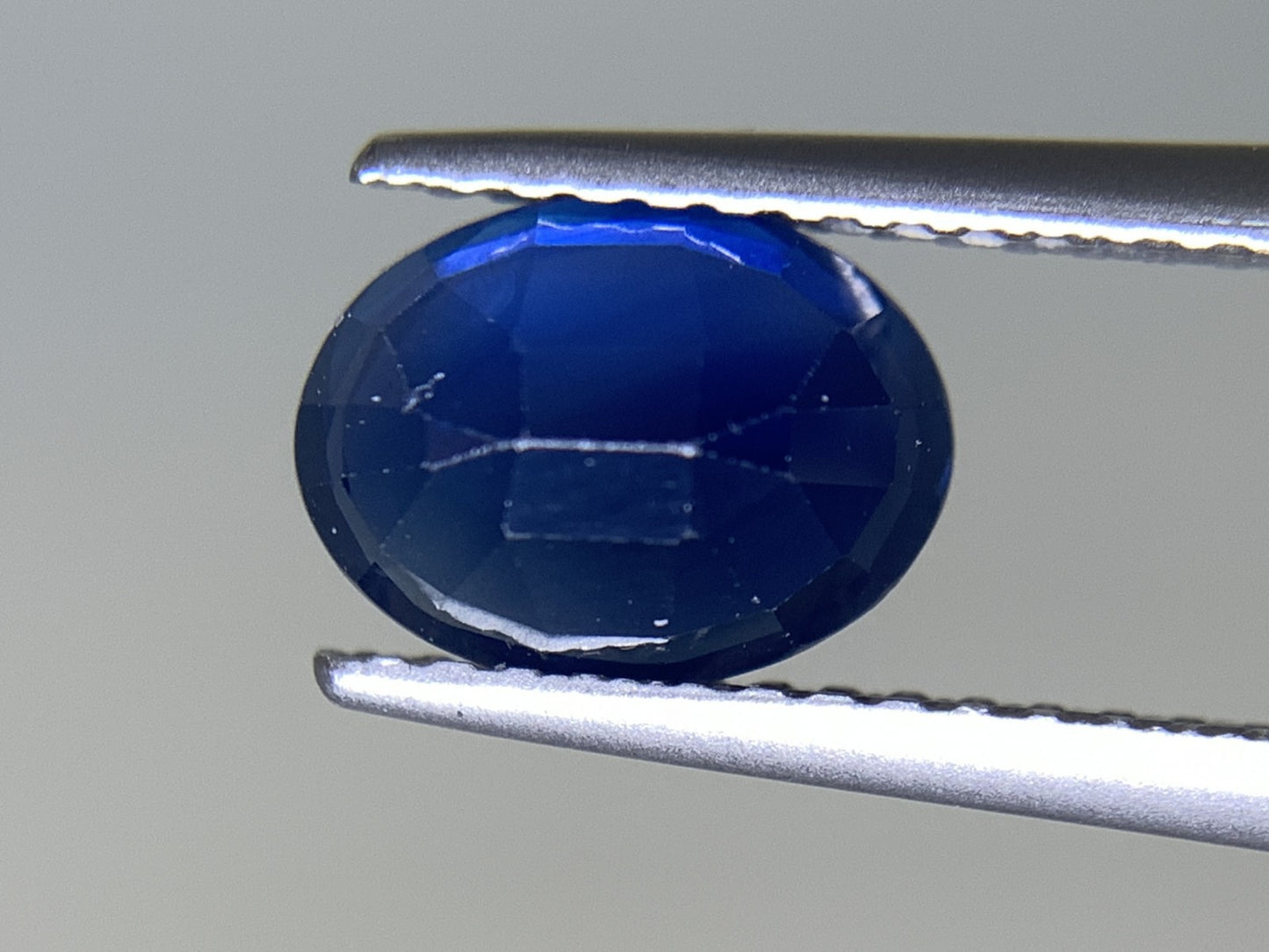 サファイア 1.747ct 宝石ソーティング付き  8.1㎜×6.1㎜×3.7㎜ ルース（ 裸石 ） 2308Y