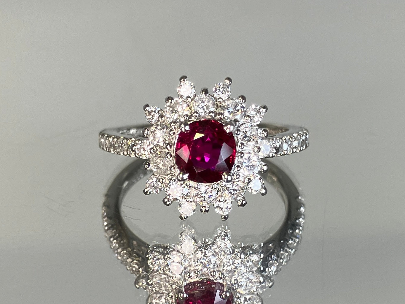 ルビー 1.03ct Pigeon blood AIGS鑑別書 D0.81ct PT900 5.7g 指輪 （JP14号） サイズ直し無料 7156K