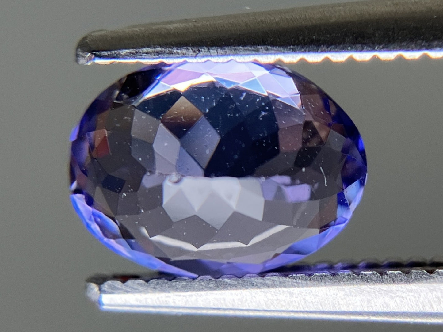 タンザナイト 天然 1.237ct 宝石ソーティング付き 7.6㎜×5.8㎜×3.6㎜ ルース（ 裸石 ） 6226YY