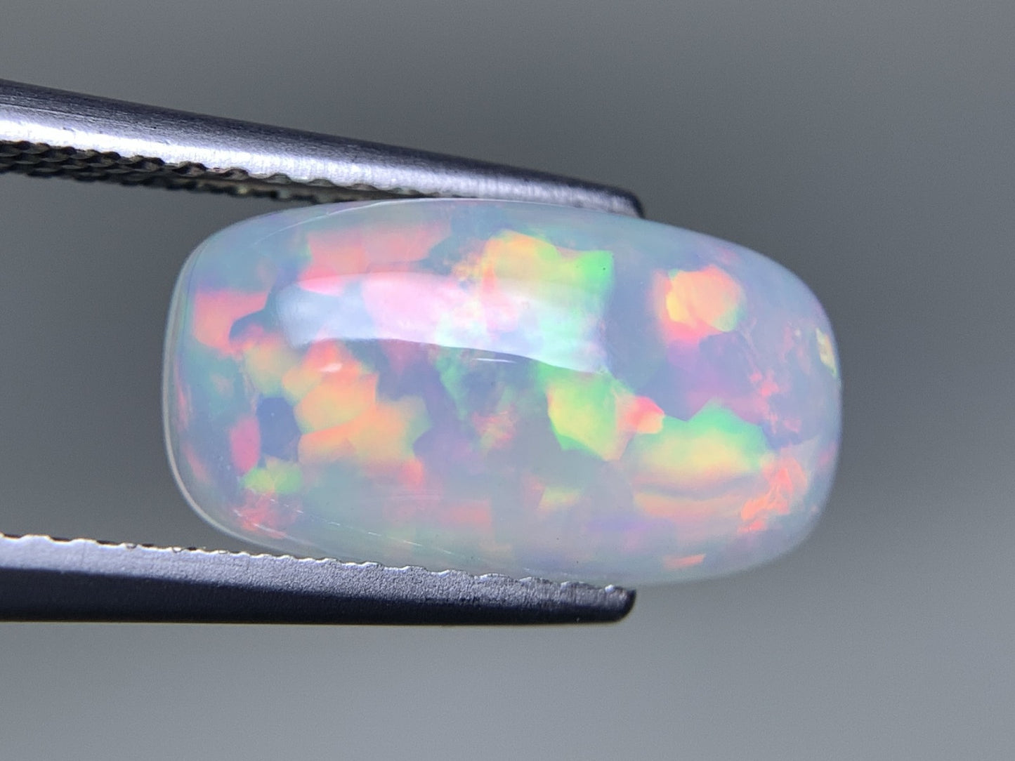 オパール 2.329ct 宝石ソーティング付き 13.7㎜×7.4㎜×4.2㎜ 天然 ルース（ 裸石 ） 4572Y