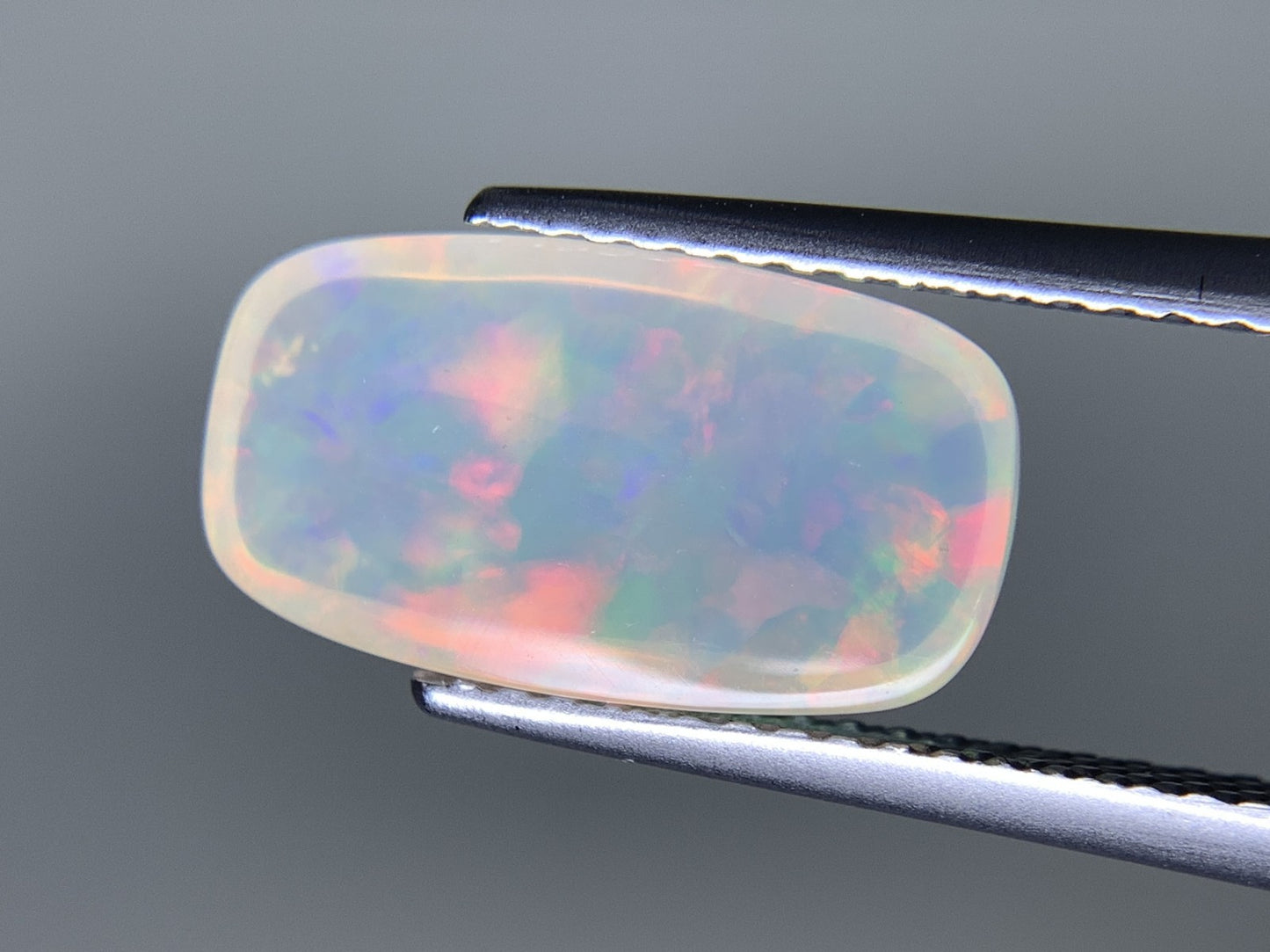 オパール 2.329ct 宝石ソーティング付き 13.7㎜×7.4㎜×4.2㎜ 天然 ルース（ 裸石 ） 4572Y