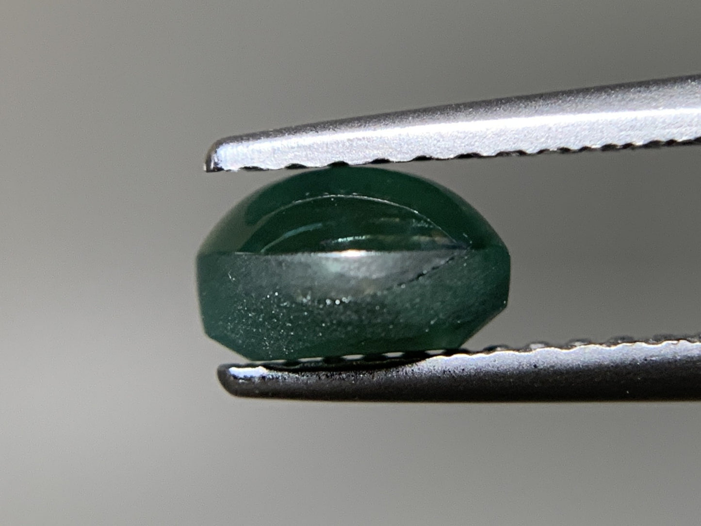 アレキサンドライトキャッツアイ 天然 1.280ct 中央宝石ソーティング付き 6.4㎜×5.3㎜×3.8㎜ ルース（ 裸石 ） 6456Y