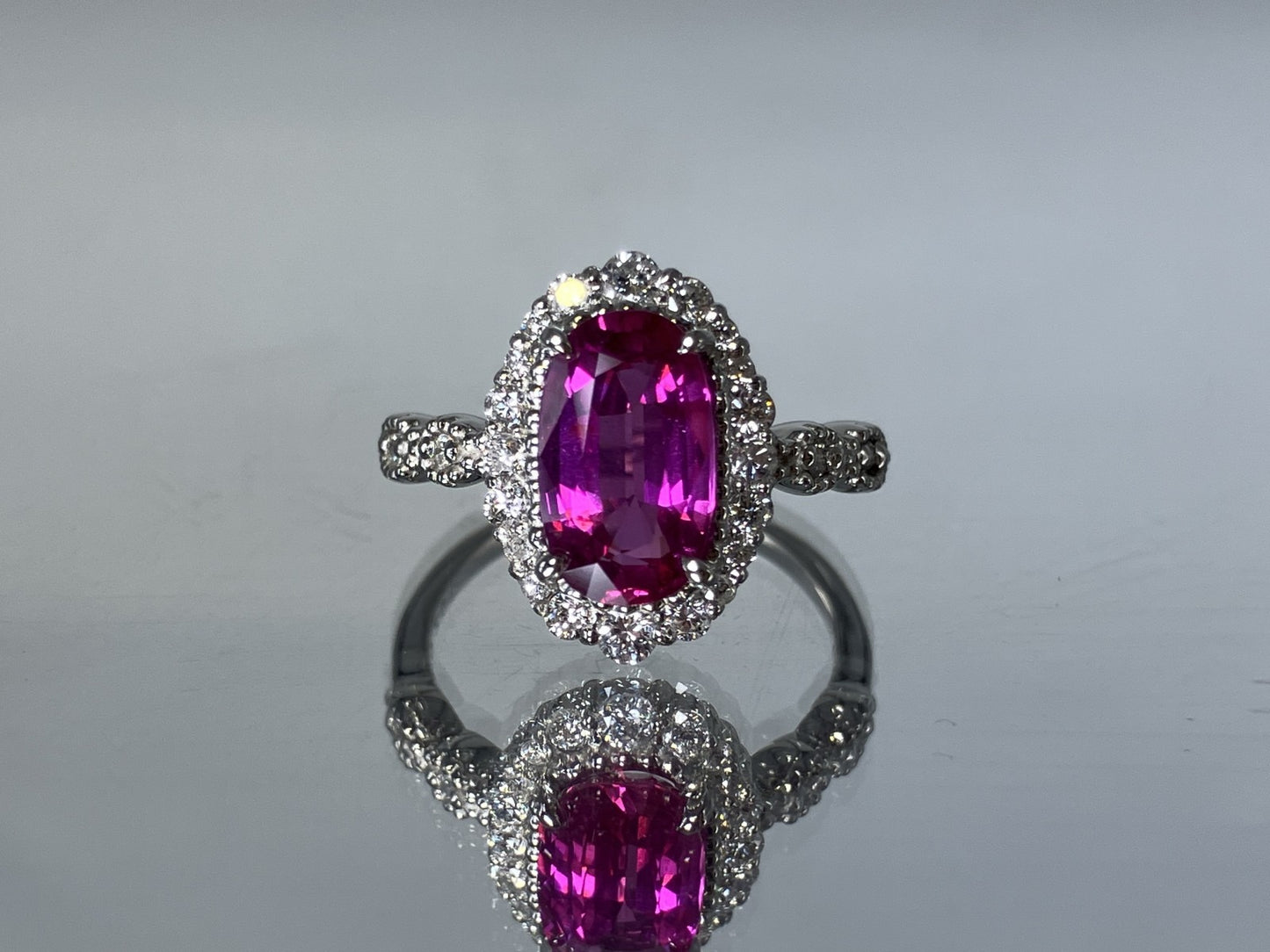 ルビー 2.03ct 非加熱 No heat GIA鑑別書 D0.38ct PT900 4.4g 指輪 （JP9号） サイズ直し無料 8370K