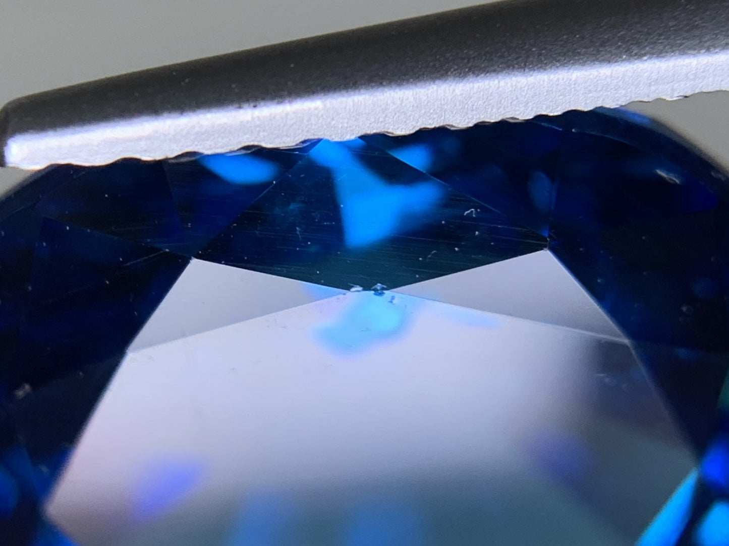 キュービックジルコニア 15.754ct 宝石ソーティング付き 14.7㎜×12.2㎜×7.2㎜ 人造 ルース（ 裸石 ） 6662Y