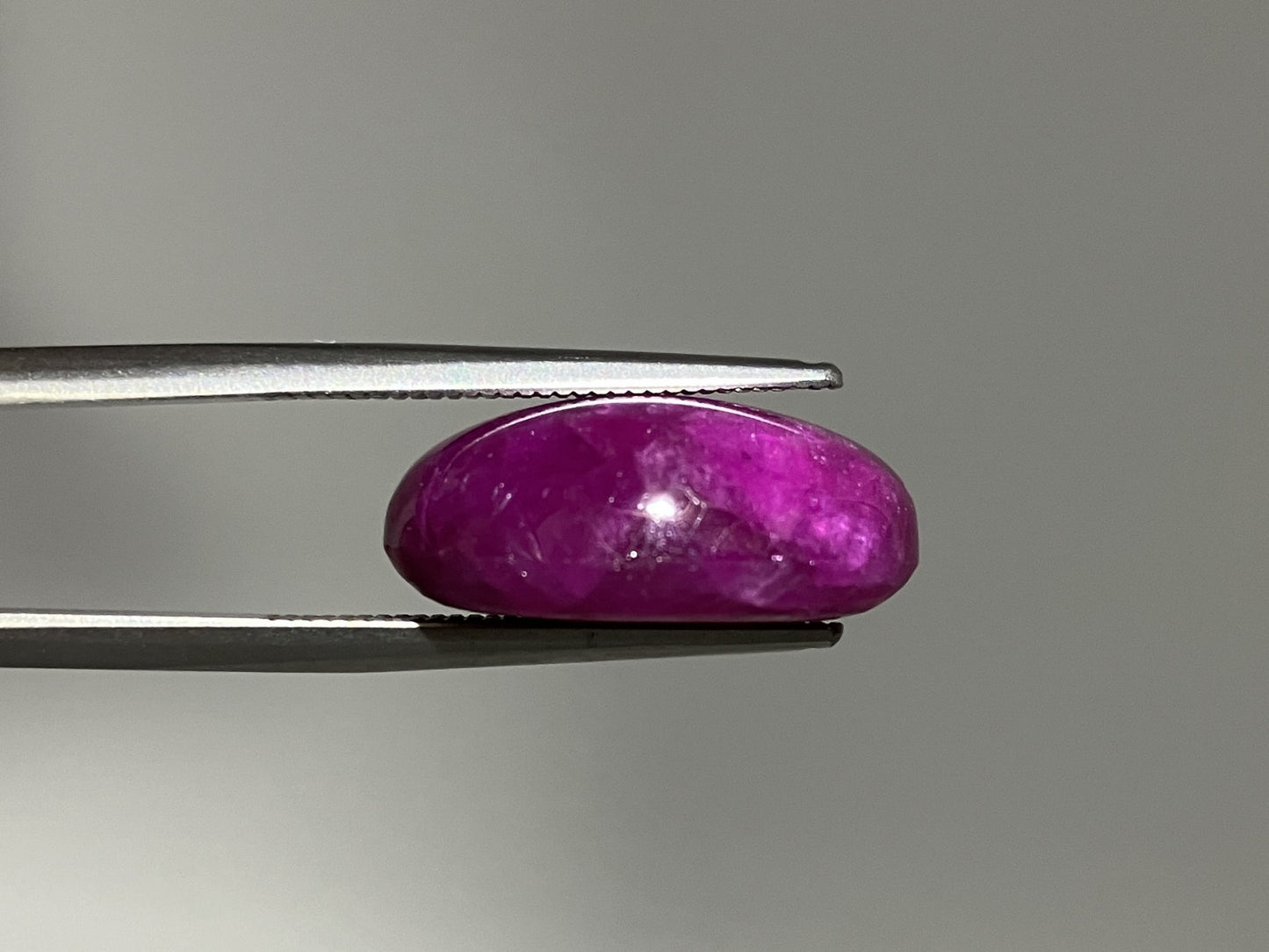 スタールビー 天然  21.867ct  宝石ソーティング付き  17.5㎜×13.9㎜×7.2㎜   ルース（ 裸石 ）  6249YY