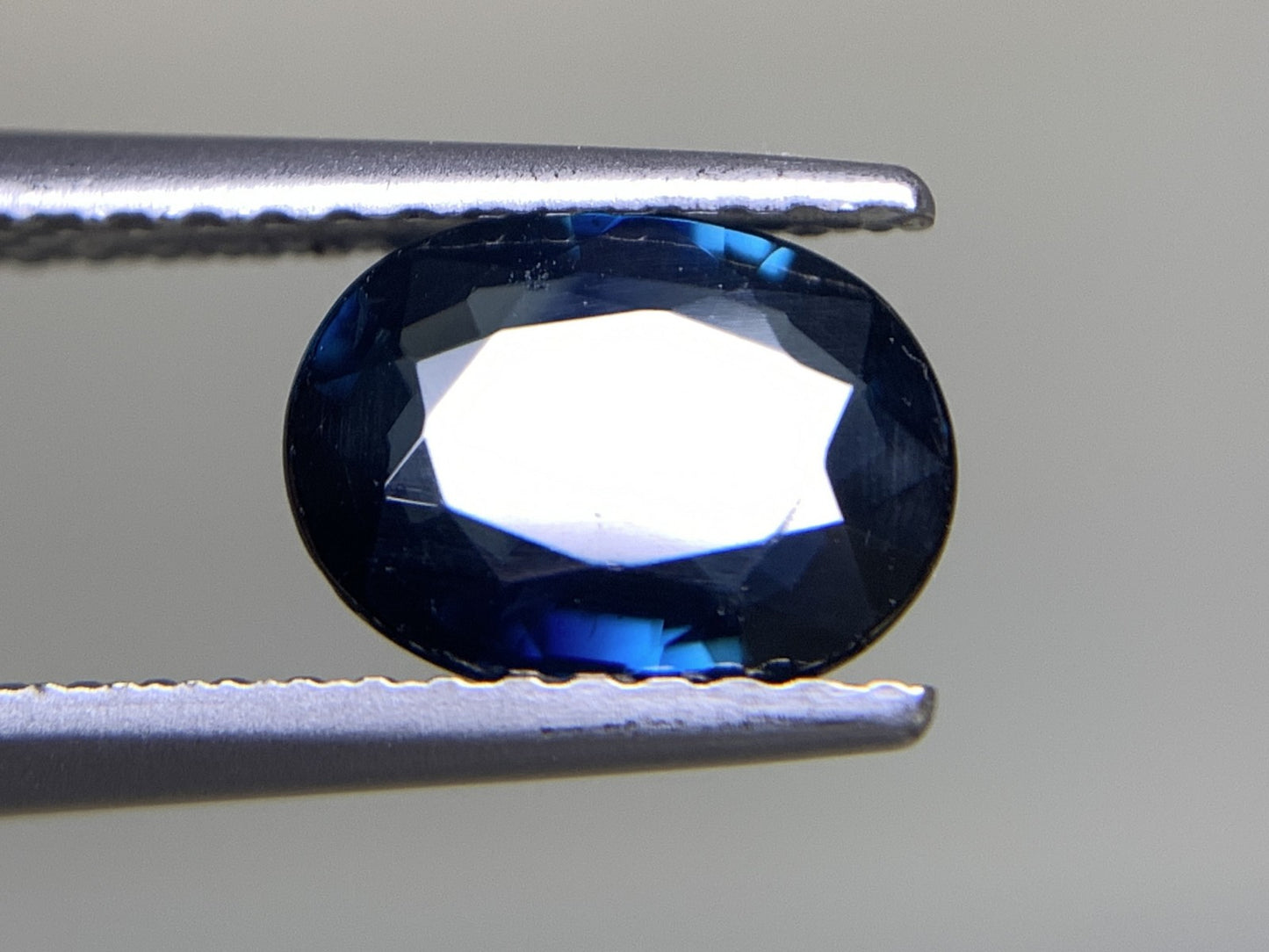 サファイア 1.466ct 宝石ソーティング付き  8.0㎜×6.1㎜×2.9㎜ ルース（ 裸石 ） 1859Y