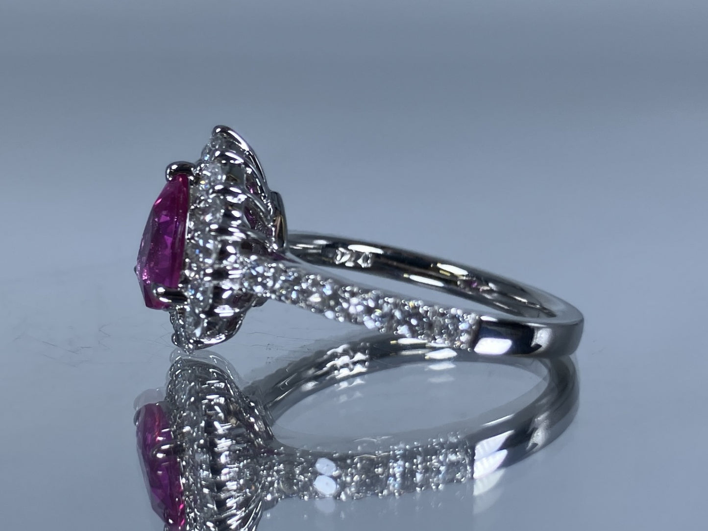 ルビー 1.14ct 非加熱 No heat GIA鑑別書 D0.70ct PT900 5.4g 指輪 （JP9号） サイズ直し無料 8384K