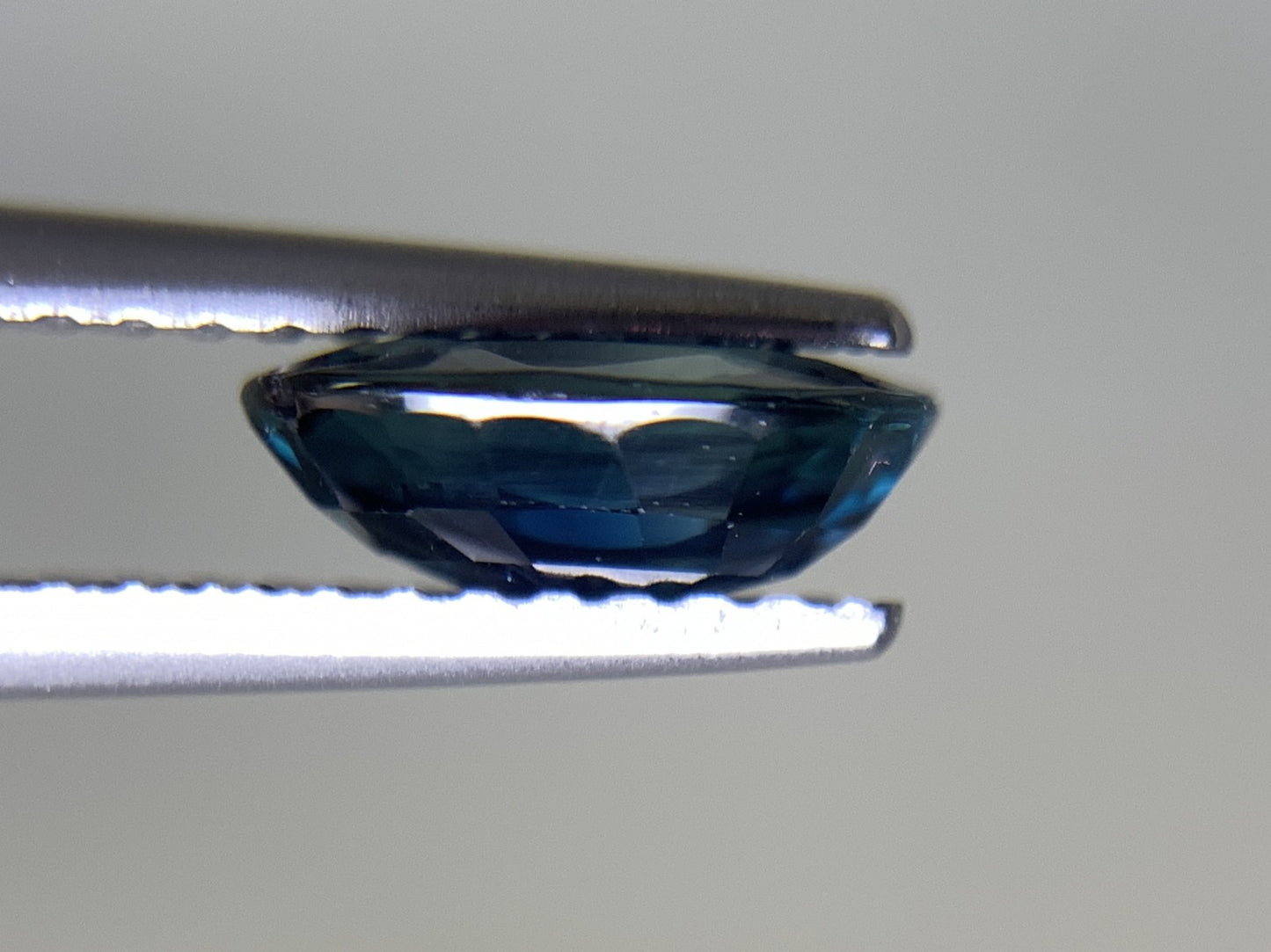 サファイア 1.466ct 宝石ソーティング付き  8.0㎜×6.1㎜×2.9㎜ ルース（ 裸石 ） 1859Y