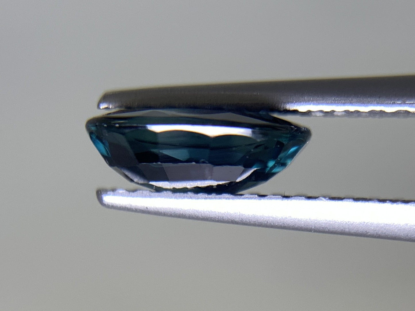 サファイア 1.466ct 宝石ソーティング付き  8.0㎜×6.1㎜×2.9㎜ ルース（ 裸石 ） 1859Y