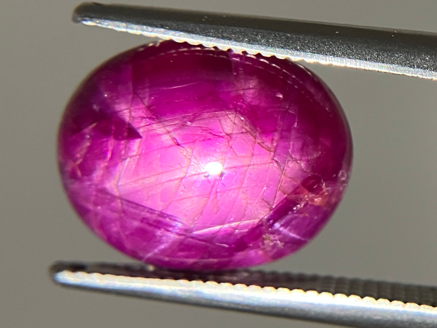 スタールビー 天然  8.052ct  宝石ソーティング付き  12.2㎜×10.1㎜×5.4㎜   ルース（ 裸石 ）  6200YY