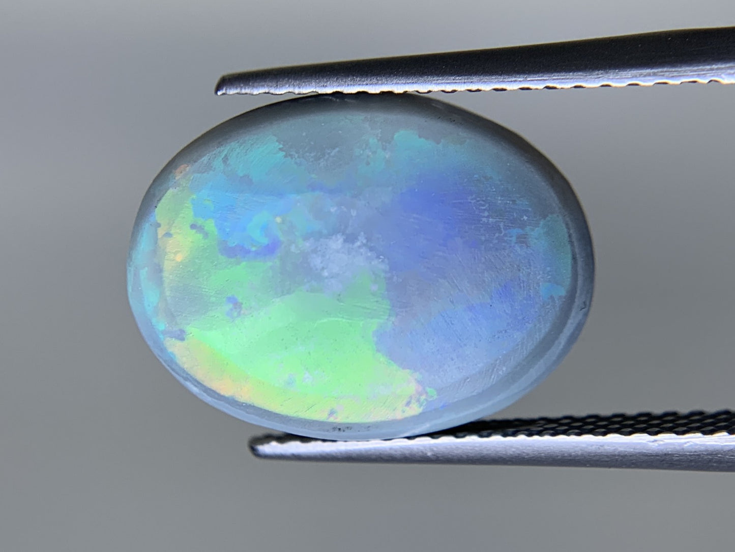 ブラックオパール 天然 6.953ct 中央宝石ソーティング付き 15.8㎜×11.9㎜×5.8㎜ ルース（ 裸石 ） 6501Y