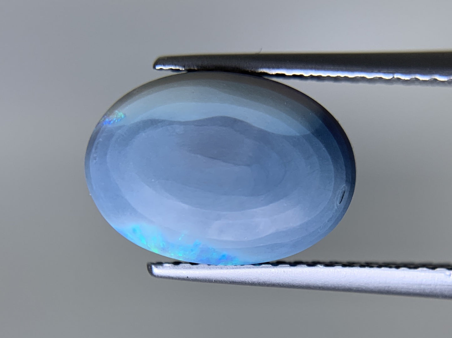 ブラックオパール 天然 4.334ct カン有り 中央宝石ソーティング付き 13.0㎜×9.2㎜×5.5㎜ ルース（ 裸石 ） 6496Y