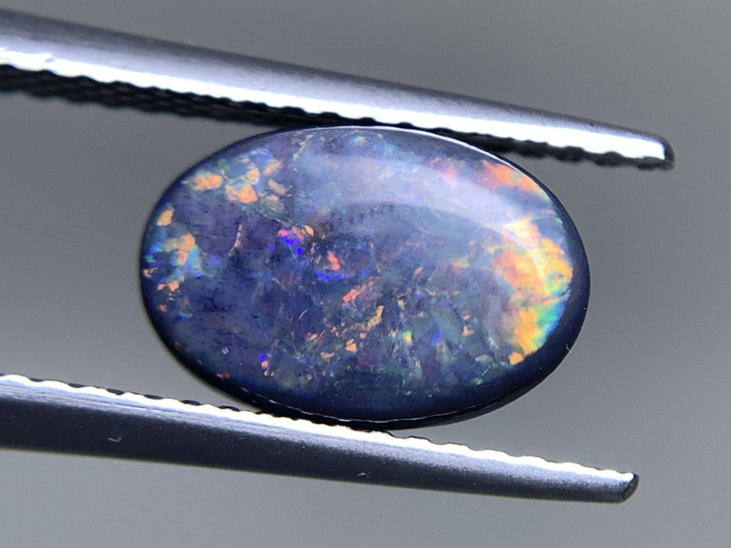 ブラックオパール 天然 1.578ct 中央宝石ソーティング付き 10.2㎜×6.9㎜×3.4㎜ ルース（ 裸石 ） 5585Y