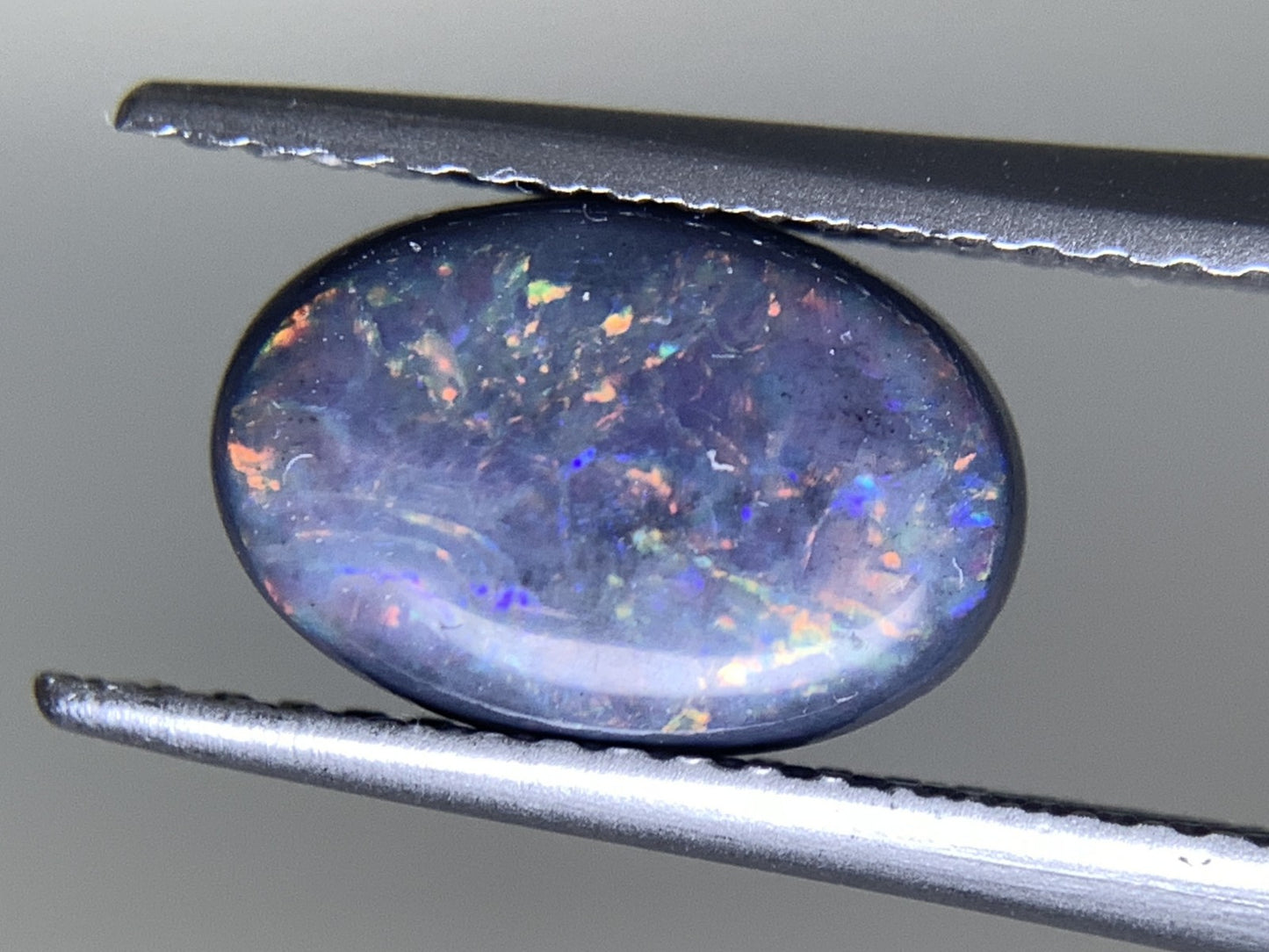 ブラックオパール 天然 1.578ct 中央宝石ソーティング付き 10.2㎜×6.9㎜×3.4㎜ ルース（ 裸石 ） 5585Y