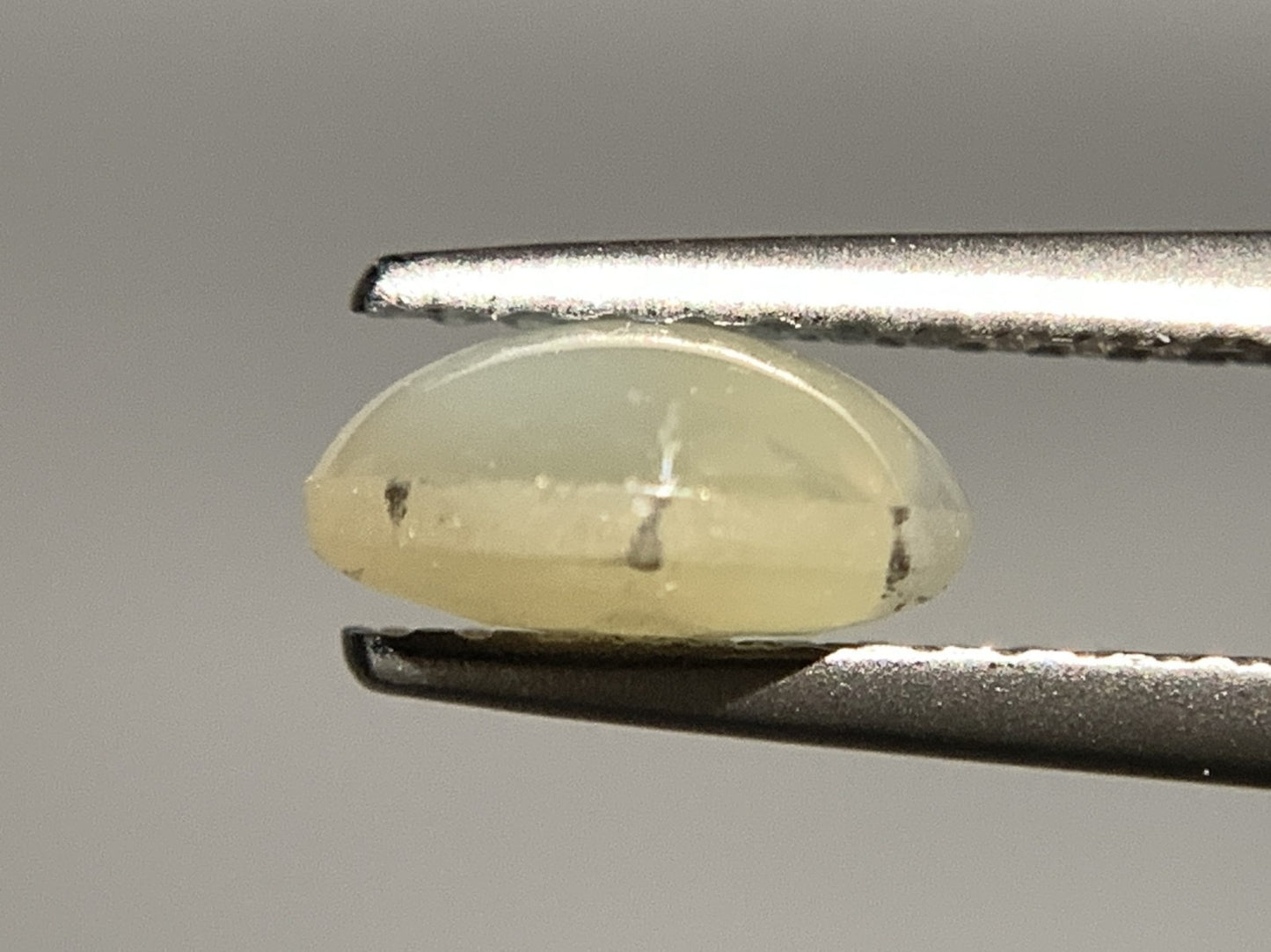 クリソベリルキャッツアイ 1.245ct  宝石ソーティング付き  7.0㎜×5.4㎜×3.3㎜ 天然 ルース（ 裸石 ） 4669Y