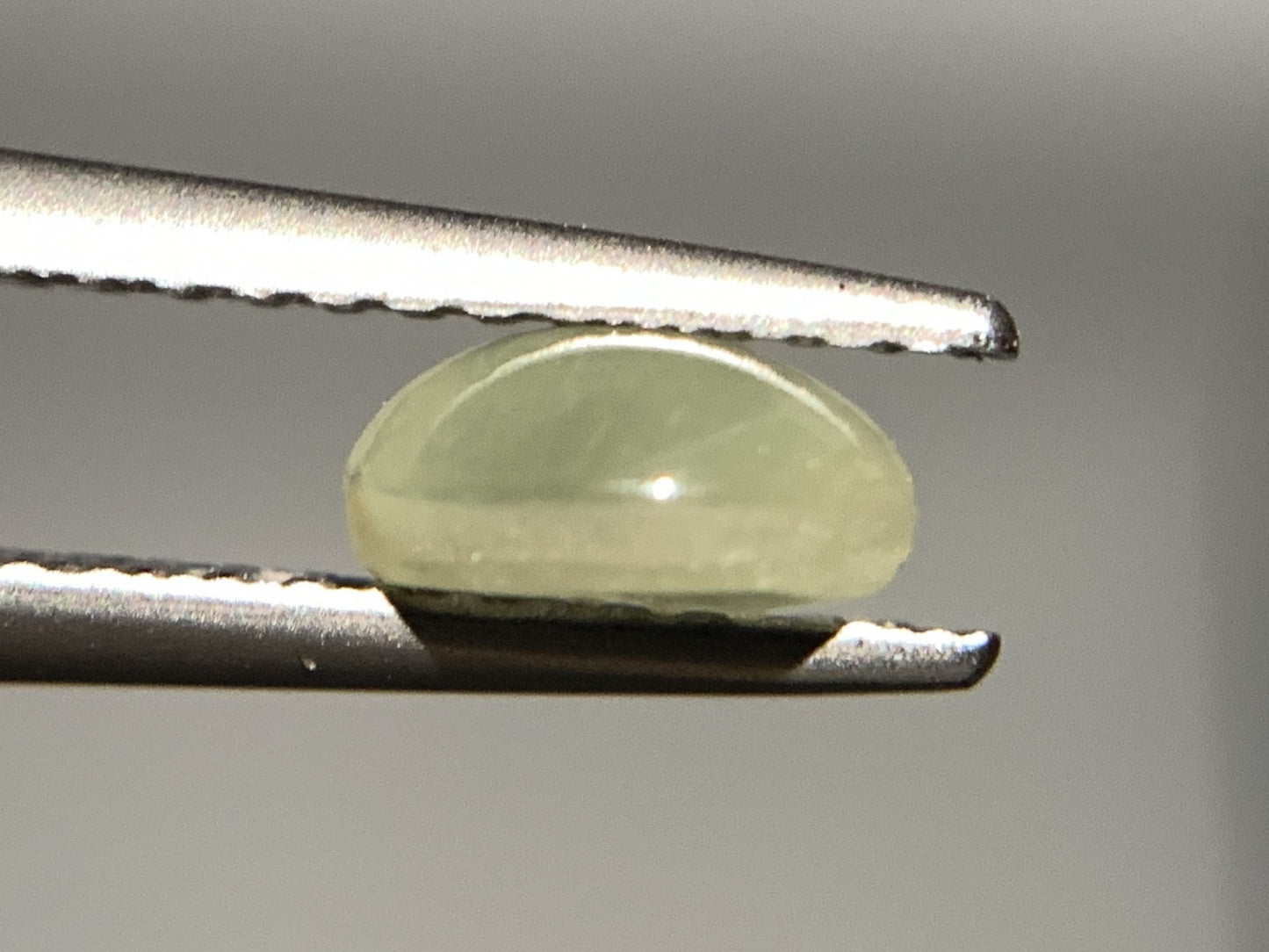 クリソベリルキャッツアイ 1.089ct  宝石ソーティング付き  6.1㎜×5.7㎜×2.9㎜ 天然 ルース（ 裸石 ） 4751Y