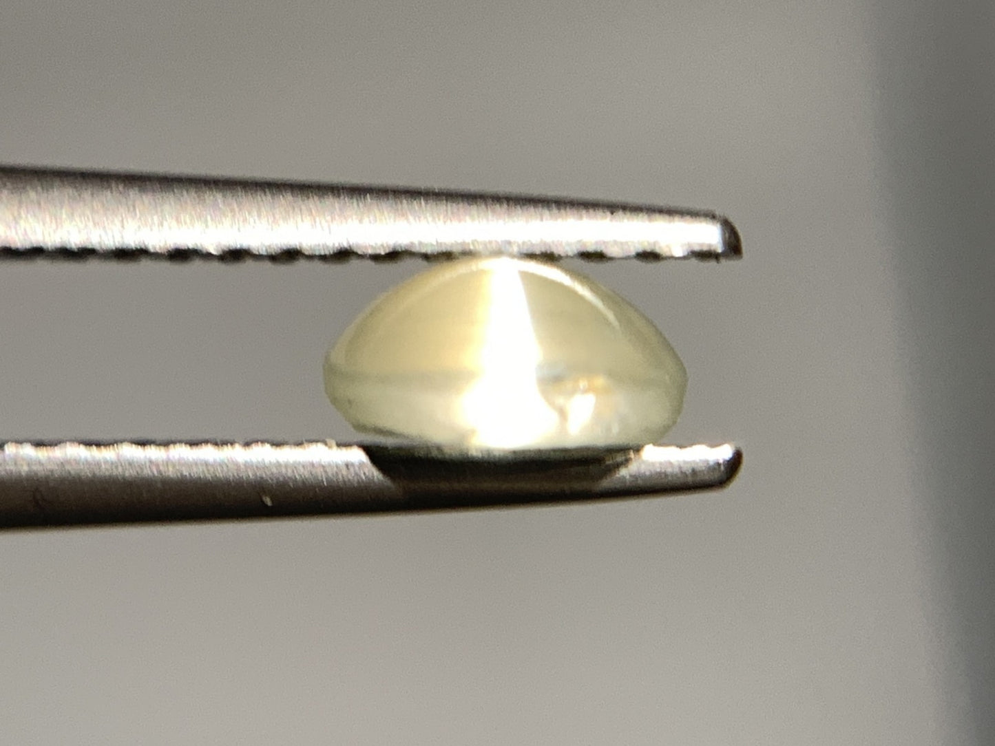 クリソベリルキャッツアイ 1.089ct  宝石ソーティング付き  6.1㎜×5.7㎜×2.9㎜ 天然 ルース（ 裸石 ） 4751Y