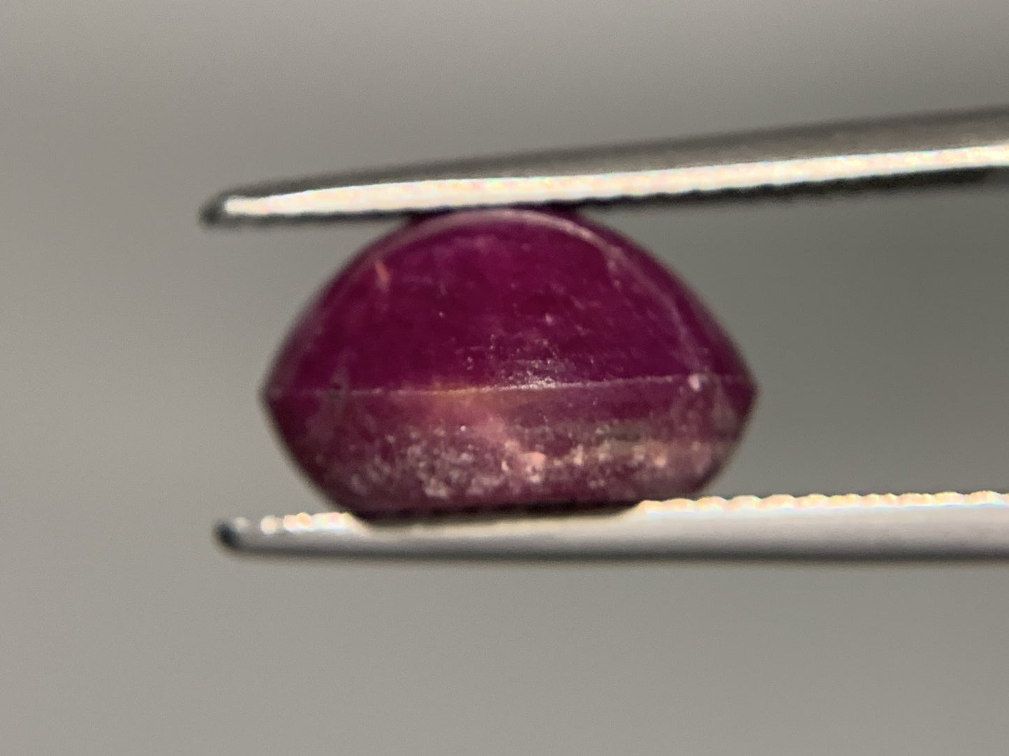 スタールビー 10.828ct  宝石ソーティング付き  12.7㎜×10.6㎜×7.7㎜  ルース（ 裸石 ） 4106Y