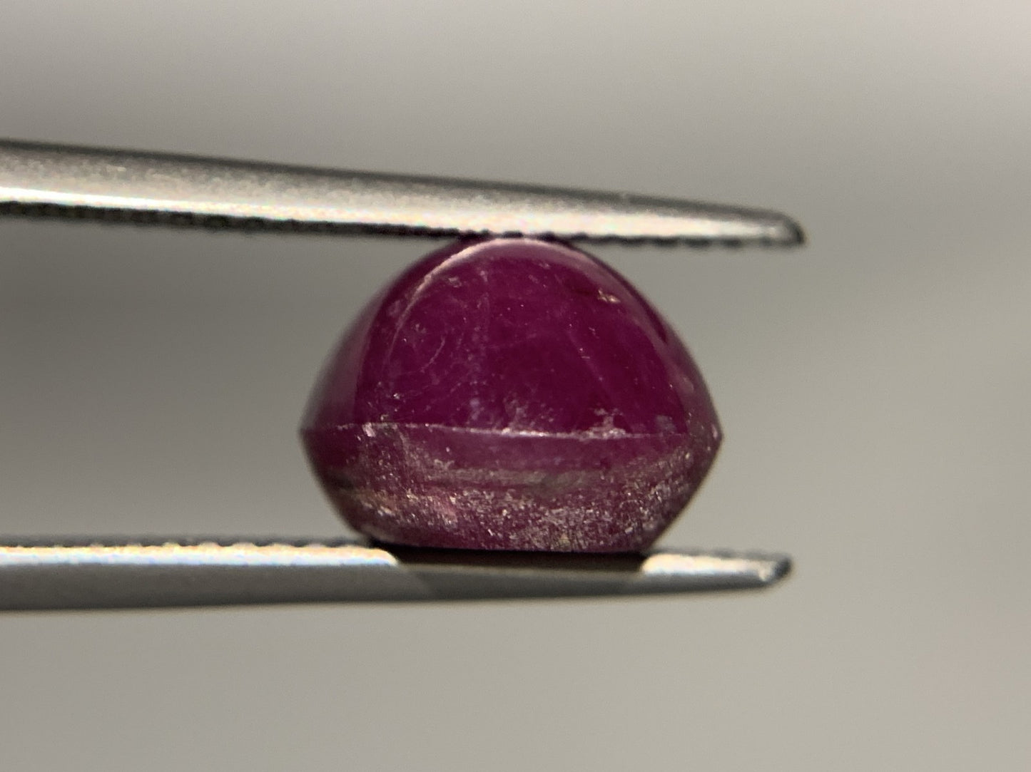 スタールビー 10.828ct  宝石ソーティング付き  12.7㎜×10.6㎜×7.7㎜  ルース（ 裸石 ） 4106Y