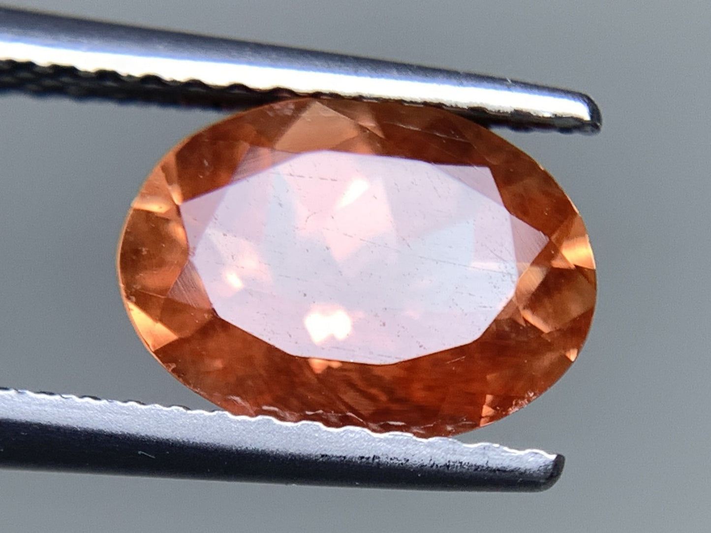 アンデシン 天然 1.683ct 宝石ソーティング付き 9.3㎜×6.8㎜×4.9㎜ ルース（ 裸石 ） 5680Y