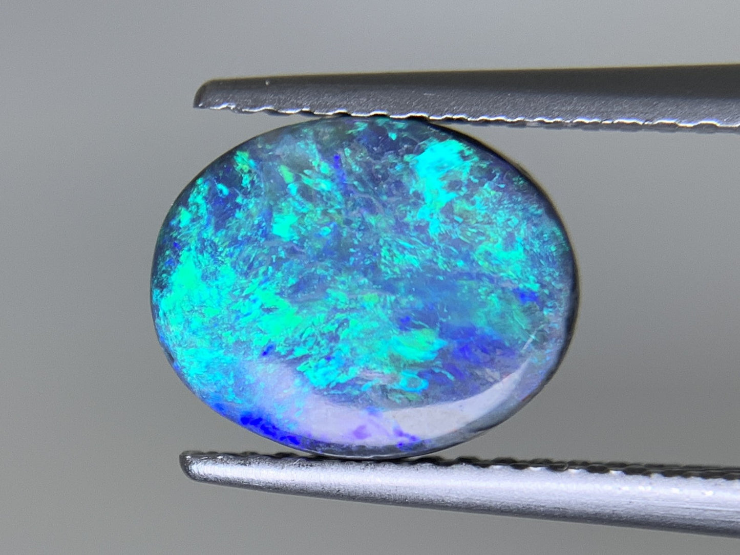 ブラックオパール 天然 1.313ct 中央宝石ソーティング付き 9.9㎜×7.8㎜×2.3㎜ ルース（ 裸石 ） 6482Y