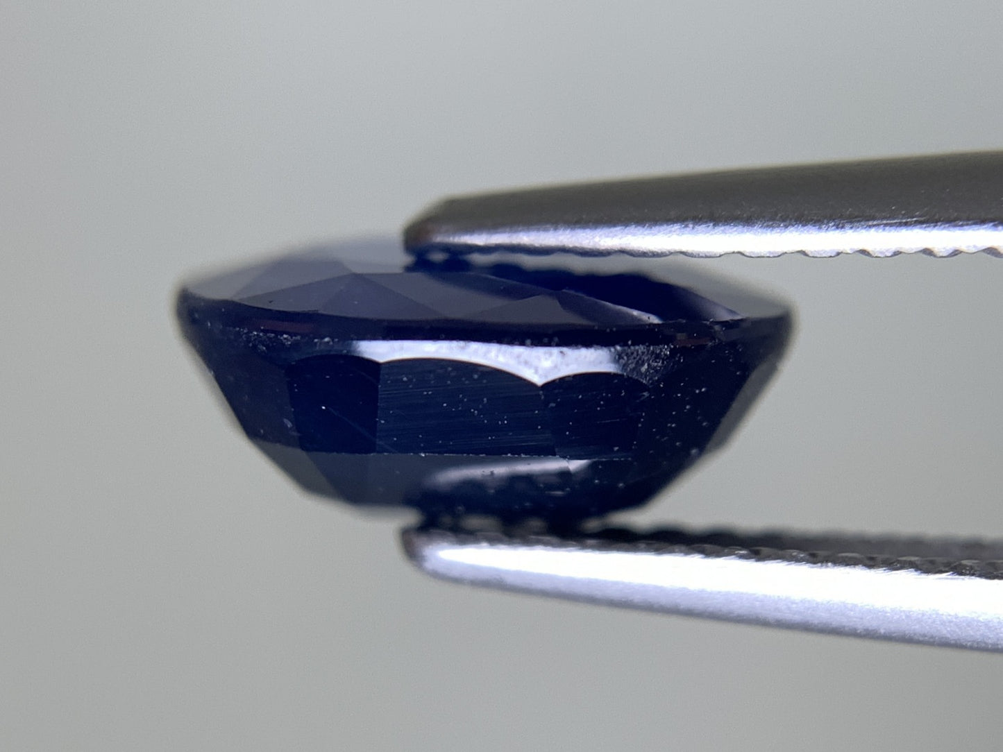 サファイア 天然 3.327ct 宝石ソーティング付き 9.9㎜×8.1㎜×4.3㎜ ルース（ 裸石 ） 7472Y