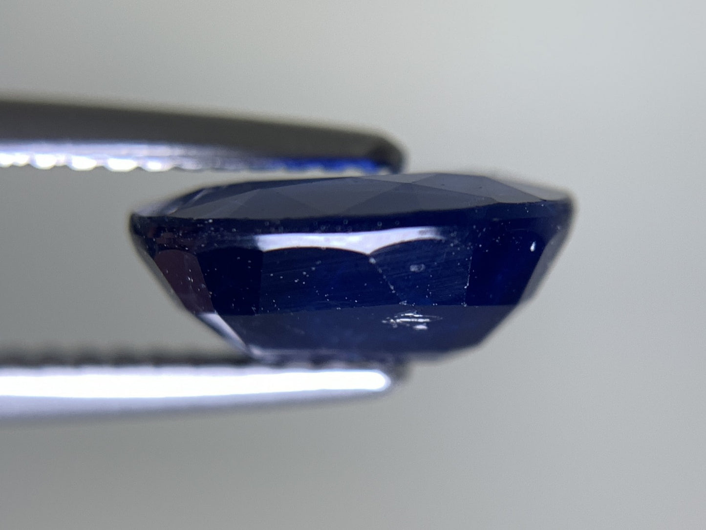 サファイア 天然 3.327ct 宝石ソーティング付き 9.9㎜×8.1㎜×4.3㎜ ルース（ 裸石 ） 7472Y
