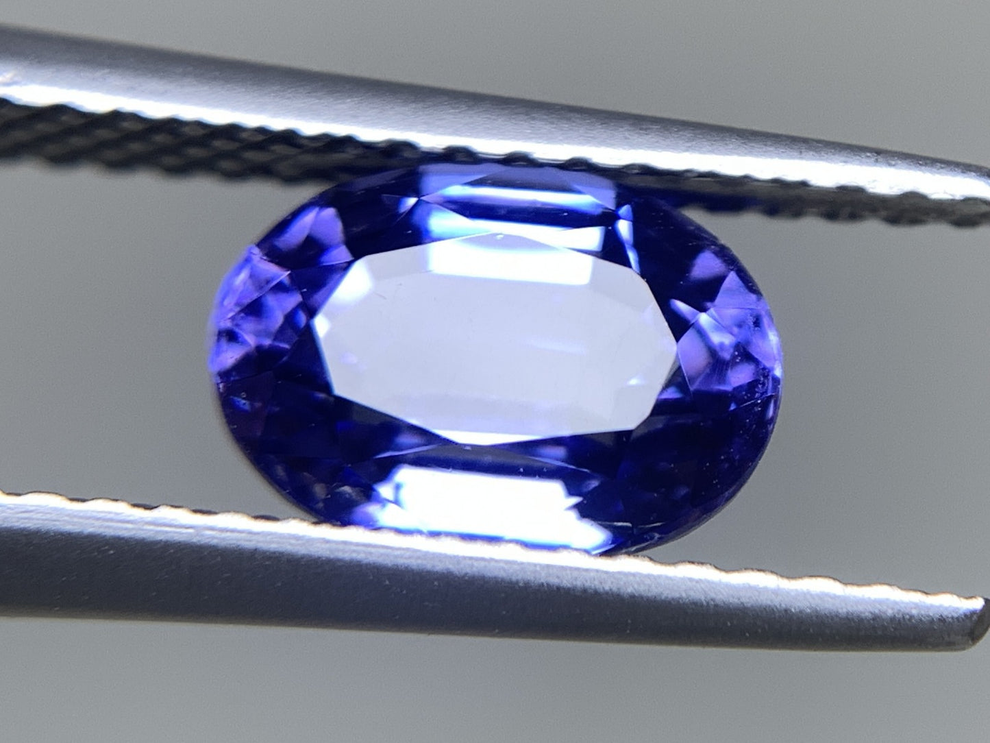 タンザナイト 天然 1.657ct 宝石ソーティング付き 8.0㎜×5.9㎜×4.2㎜ ルース（ 裸石 ） 5652Y