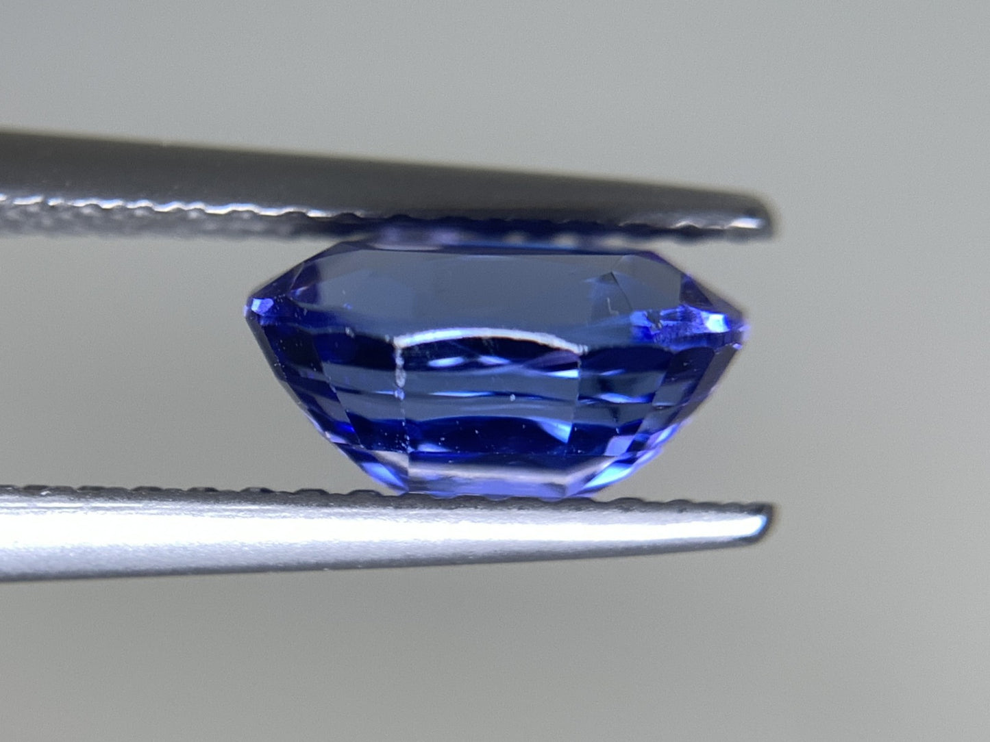 タンザナイト 天然 1.657ct 宝石ソーティング付き 8.0㎜×5.9㎜×4.2㎜ ルース（ 裸石 ） 5652Y