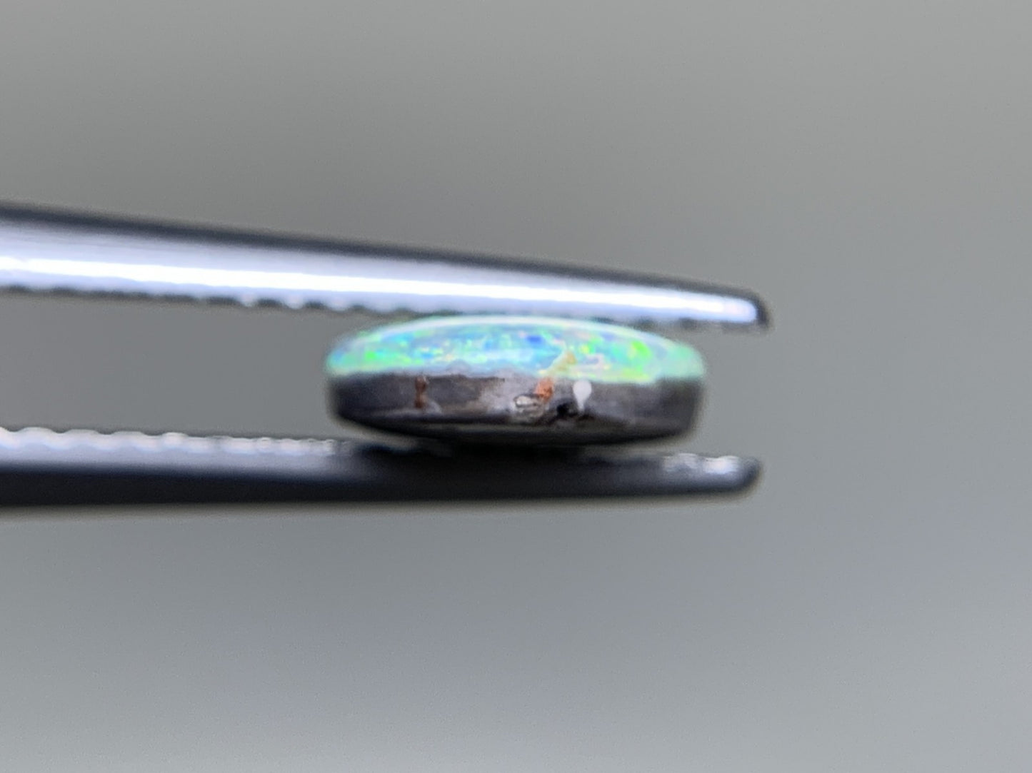 ブラックオパール 天然 1.259ct 中央宝石ソーティング付き 10.2㎜×7.3㎜×2.6㎜ ルース（ 裸石 ） 6470Y