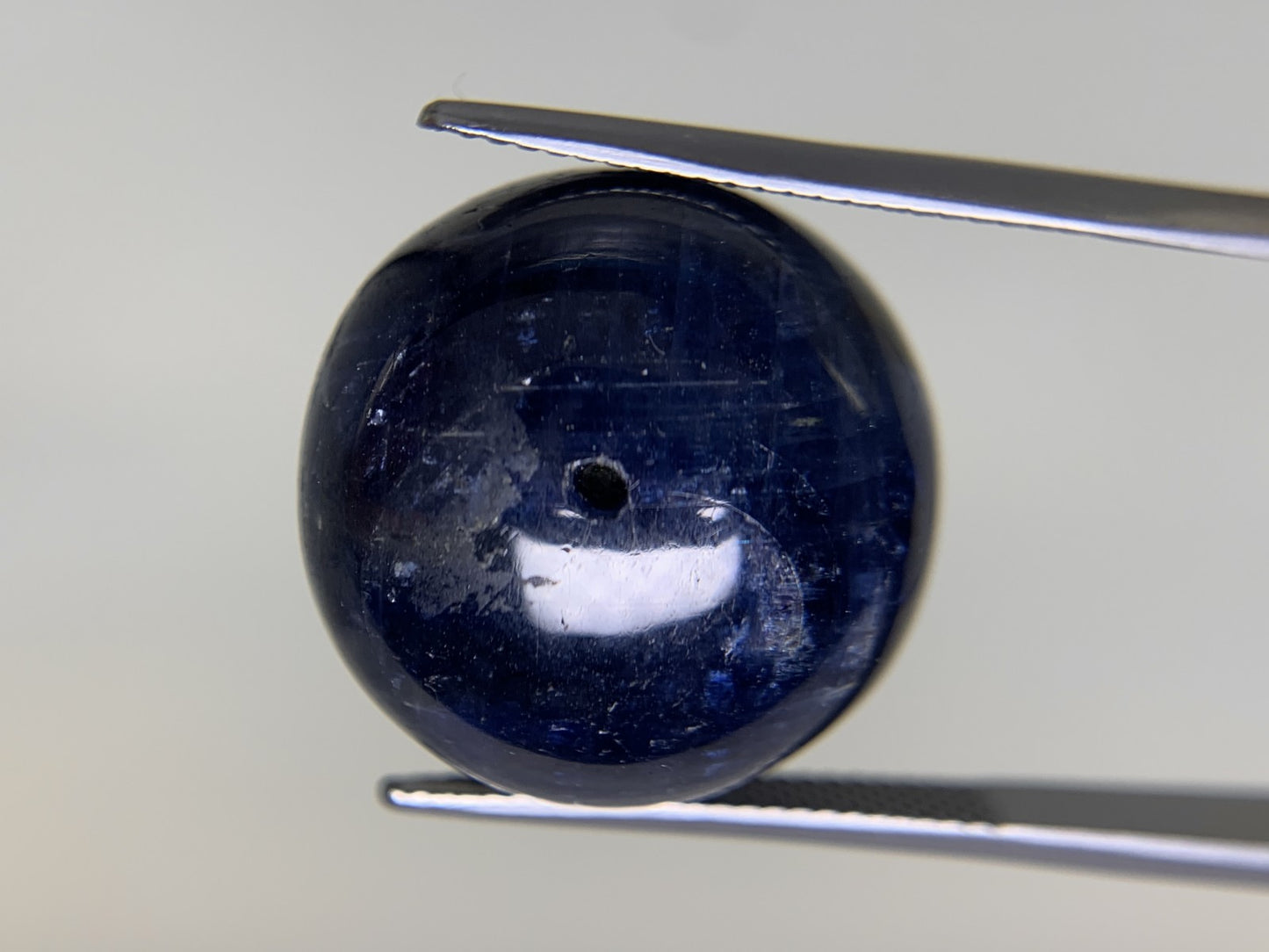 サファイア 68.64ct  中央宝石ソーティング付き  20.3㎜×20.0㎜×15.0㎜  ルース（ 裸石 ） 3847Y