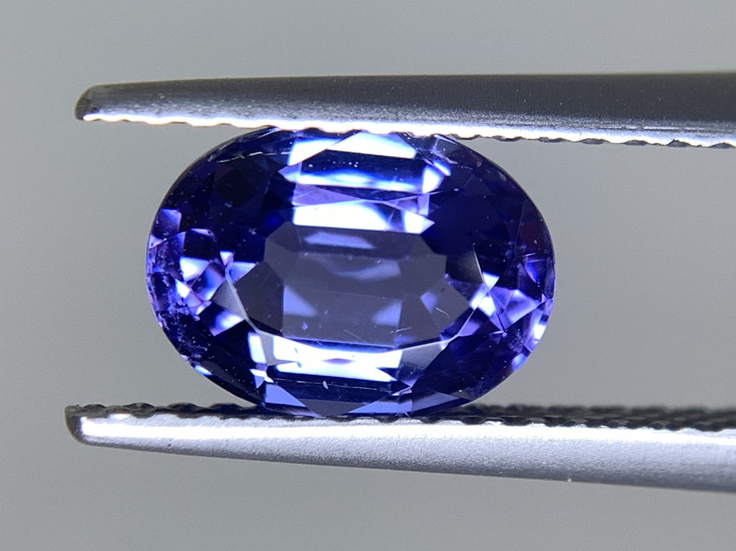 タンザナイト 天然 1.657ct 宝石ソーティング付き 8.0㎜×5.9㎜×4.2㎜ ルース（ 裸石 ） 5652Y