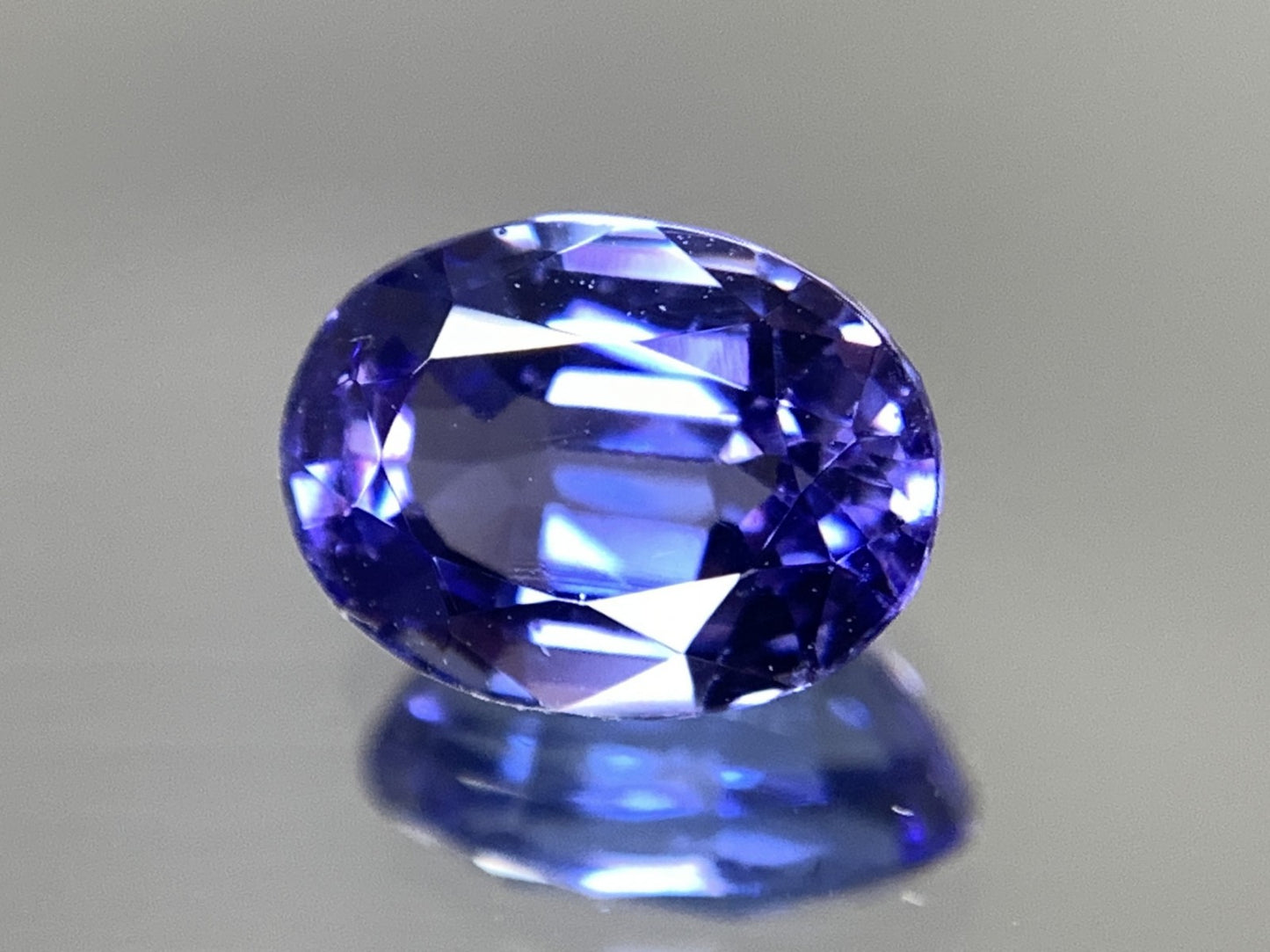 タンザナイト 天然 1.657ct 宝石ソーティング付き 8.0㎜×5.9㎜×4.2㎜ ルース（ 裸石 ） 5652Y