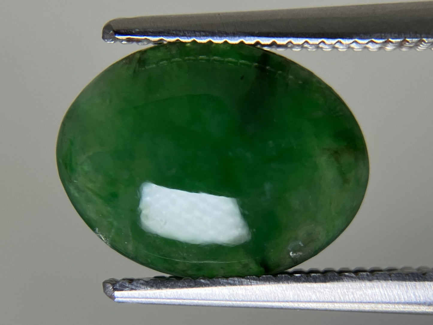 ヒスイ 翡翠 天然 3.009ct 宝石ソーティング付き 11.9㎜×9.2㎜×3.2㎜ ルース（ 裸石 ） 6150YY