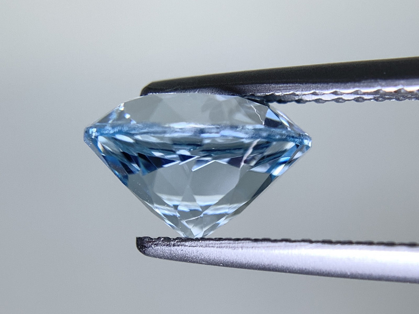 アクアマリン 天然 3.327ct 宝石ソーティング付き 10.1㎜×10.1㎜×6.2㎜ ルース（ 裸石 ） 7372Y