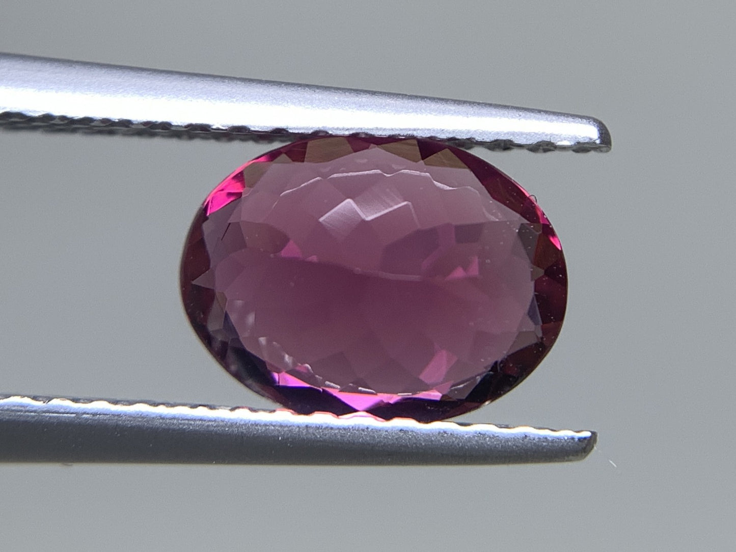 ピンクトルマリン 天然  1.178ct  宝石ソーティング付き  8.2㎜×6.2㎜×3.7㎜ ルース（ 裸石 ）  5681Y