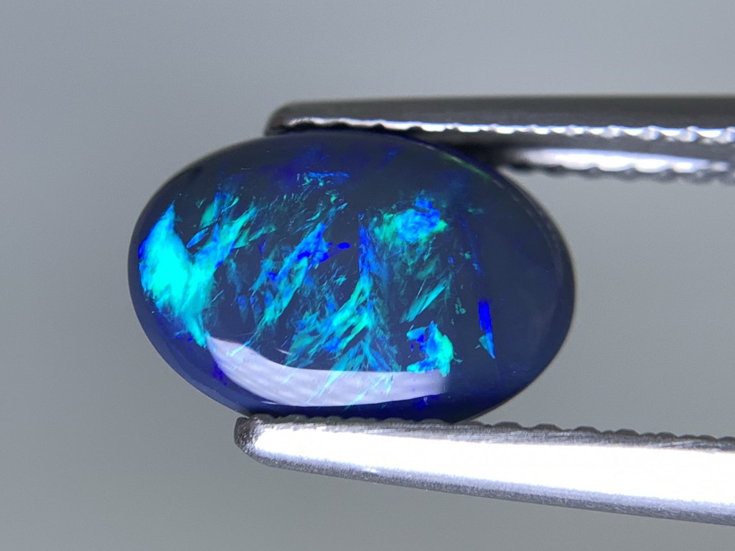 ブラックオパール 天然 1.981ct 中央宝石ソーティング付き 10.4㎜×7.5㎜×4.2㎜ ルース（ 裸石 ） 7298Y