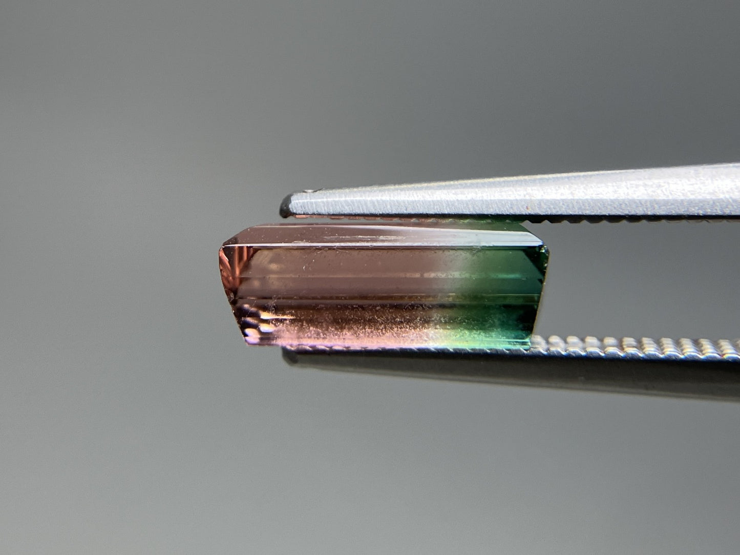 トルマリン (バイカラー) 天然 2.049ct 宝石ソーティング付き 10.7㎜×4.6㎜×4.0㎜ ルース（ 裸石 ） 6370YY