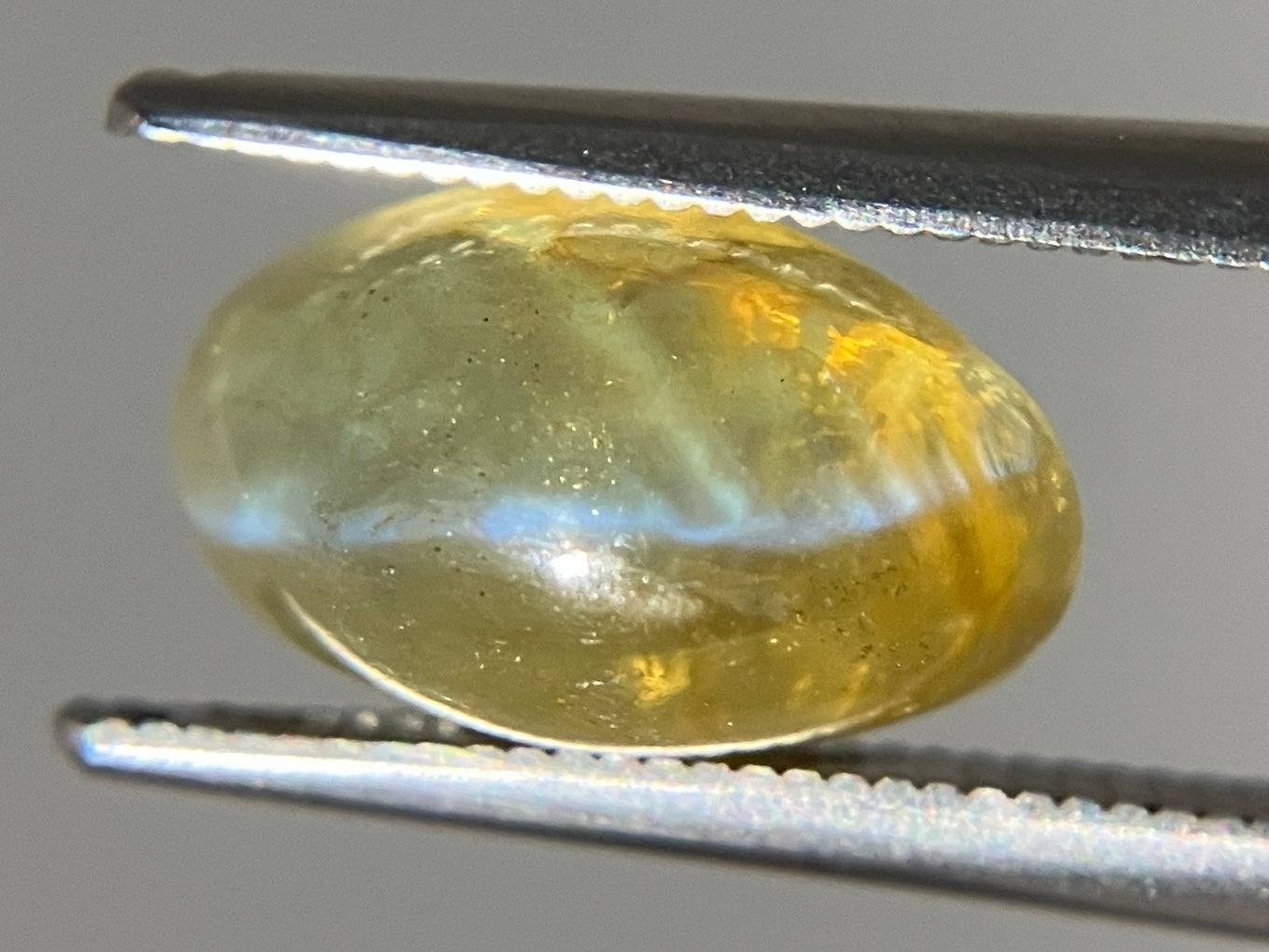 クリソベリルキャッツアイ 天然 6.208ct 中央宝石ソーティング付き 12.6㎜×7.4㎜×7.3㎜ ルース（ 裸石 ） 6234YY