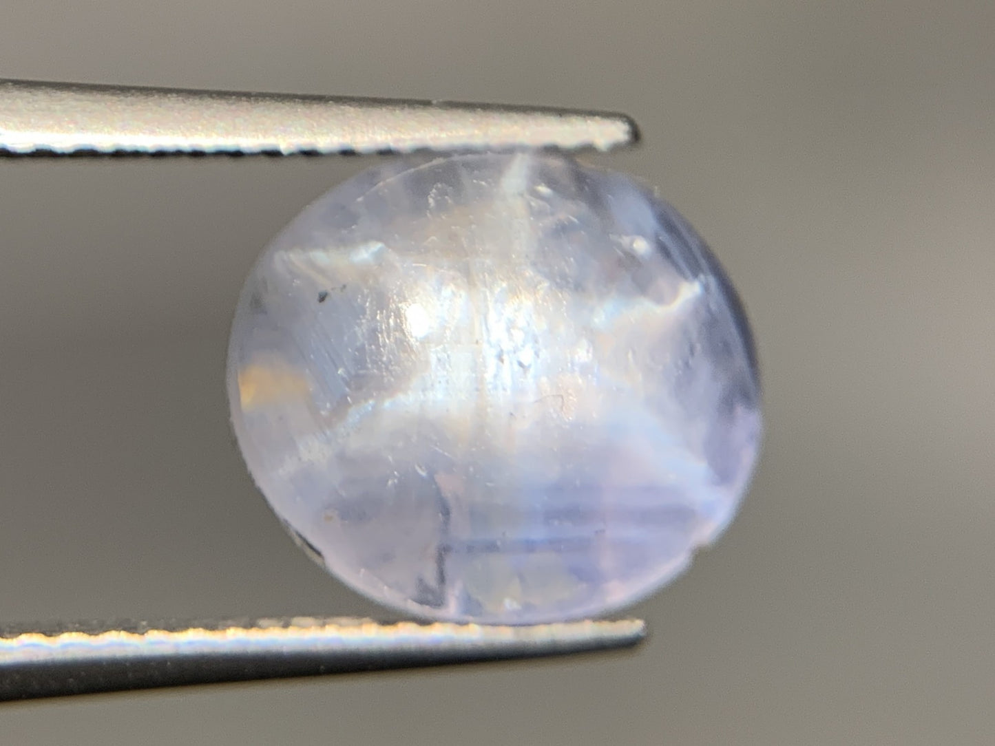 スターサファイア 天然 8.923ct 中央宝石ソーティング付き 12.5㎜×10.7㎜×6.1㎜ ルース（ 裸石 ） 6458Y