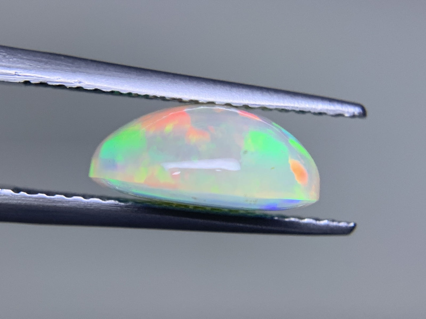オパール 2.669ct 宝石ソーティング付き  11.3㎜×9.2㎜×5.1㎜  ルース（ 裸石 ） 3339Y