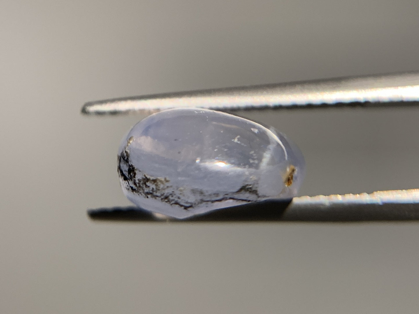 スターサファイア 天然 8.923ct 中央宝石ソーティング付き 12.5㎜×10.7㎜×6.1㎜ ルース（ 裸石 ） 6458Y