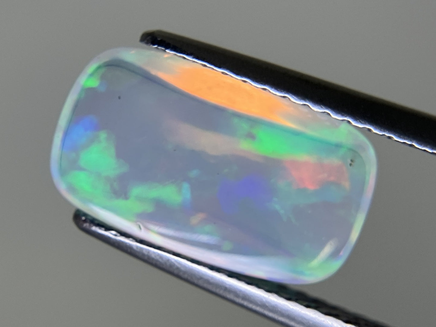 オパール 2.134ct 宝石ソーティング付き  13.3㎜×7.5㎜×4.0㎜  ルース（ 裸石 ） 3963YY