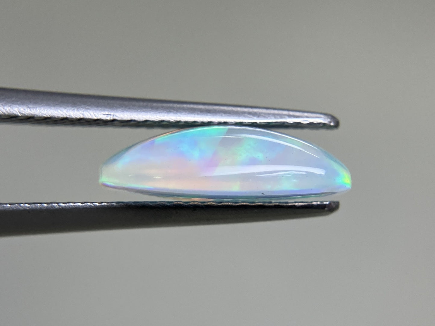 オパール 2.134ct 宝石ソーティング付き  13.3㎜×7.5㎜×4.0㎜  ルース（ 裸石 ） 3963YY
