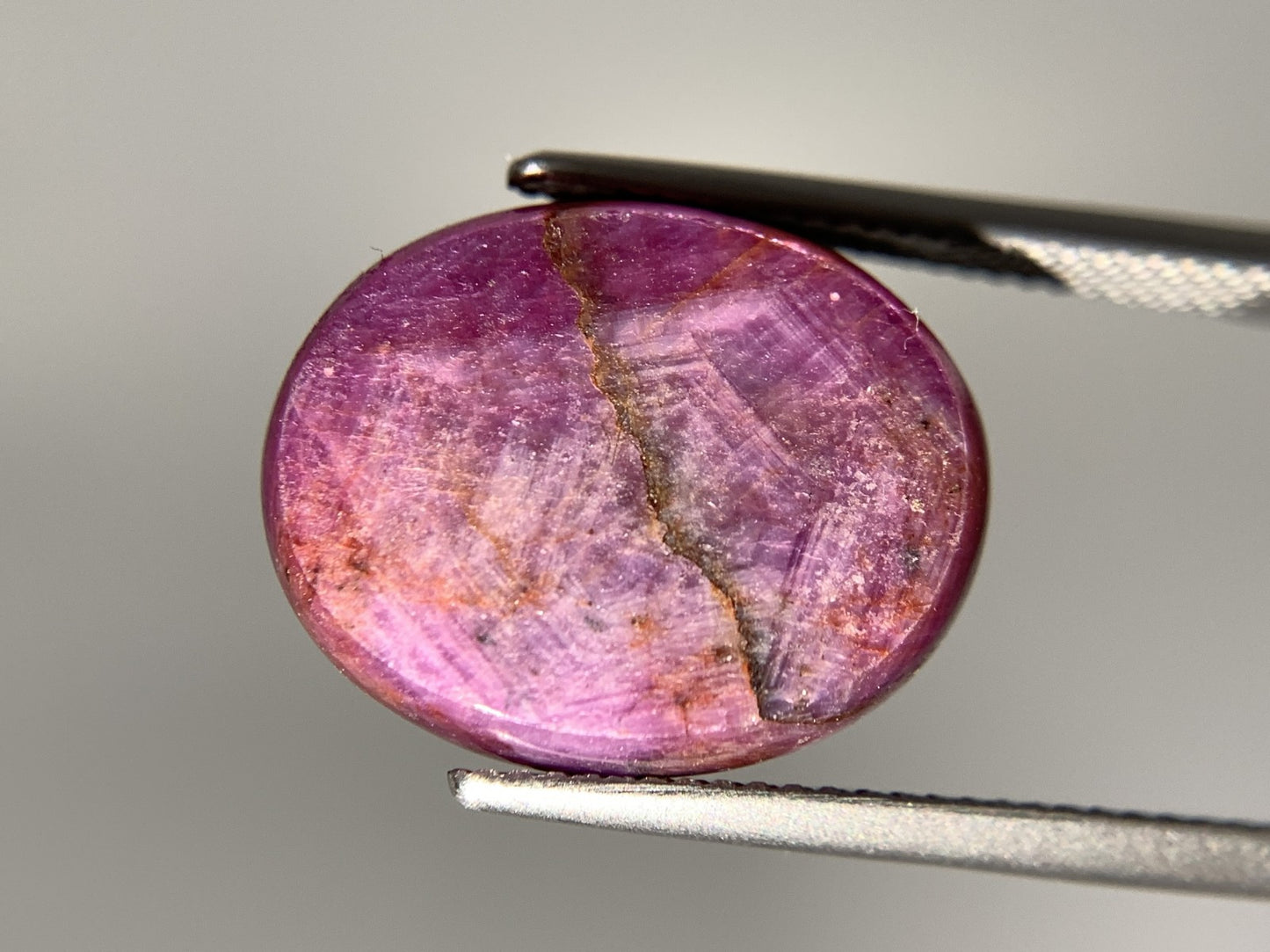 スタールビー 天然 22.847ct 宝石ソーティング付き 17.4㎜×14.0㎜×7.5㎜ ルース（ 裸石 ） 7392Y