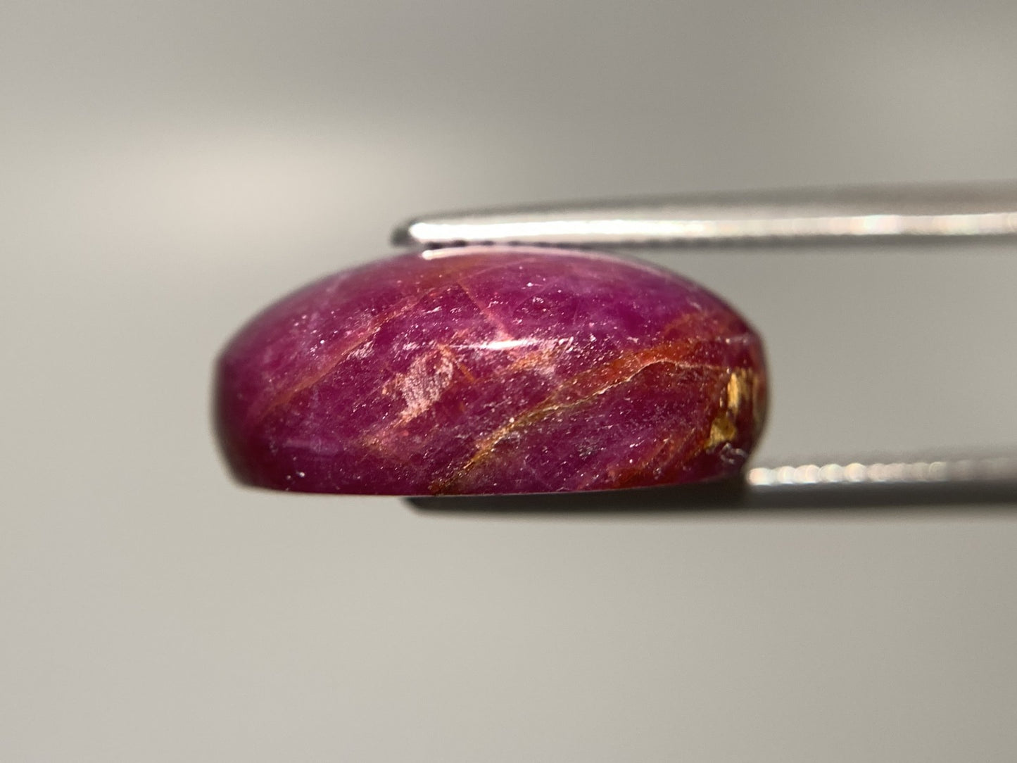 スタールビー 天然 22.847ct 宝石ソーティング付き 17.4㎜×14.0㎜×7.5㎜ ルース（ 裸石 ） 7392Y