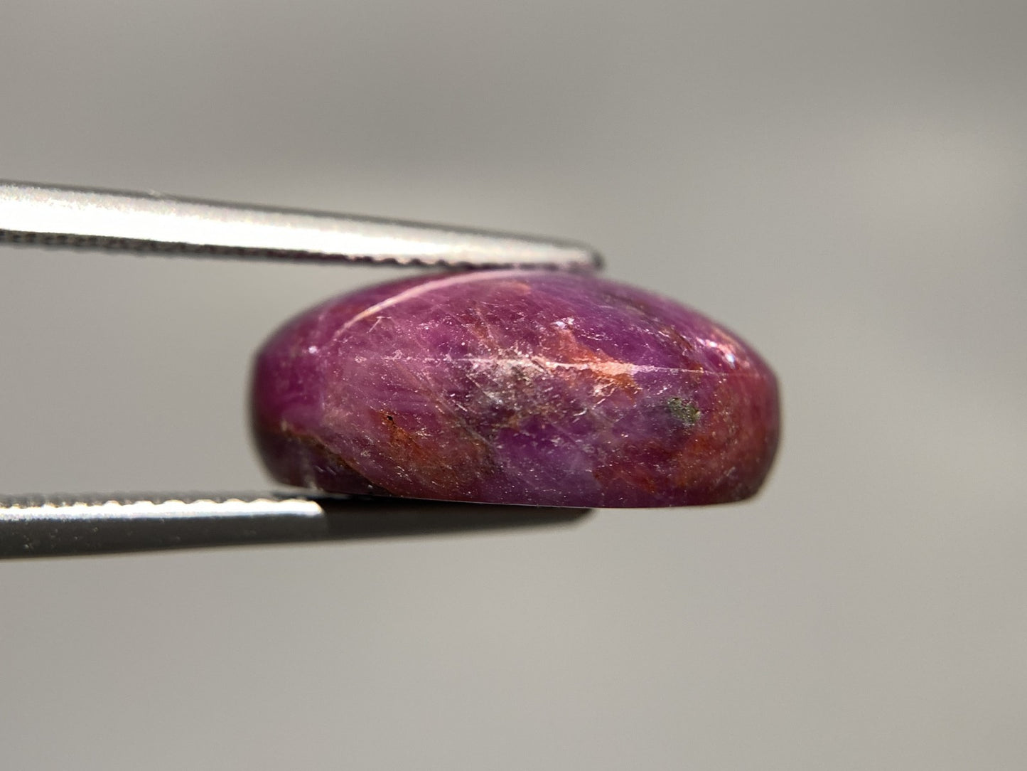 スタールビー 天然 22.847ct 宝石ソーティング付き 17.4㎜×14.0㎜×7.5㎜ ルース（ 裸石 ） 7392Y